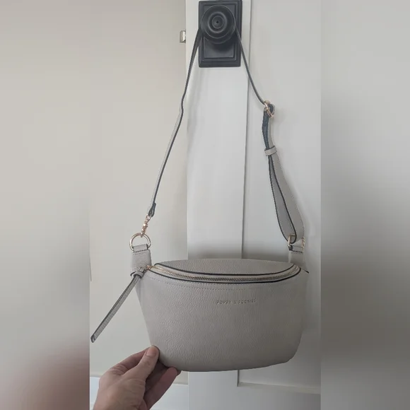 Sidekick-Poppy & Peonies Gray Crossbody Bag - Picture 1 of 8